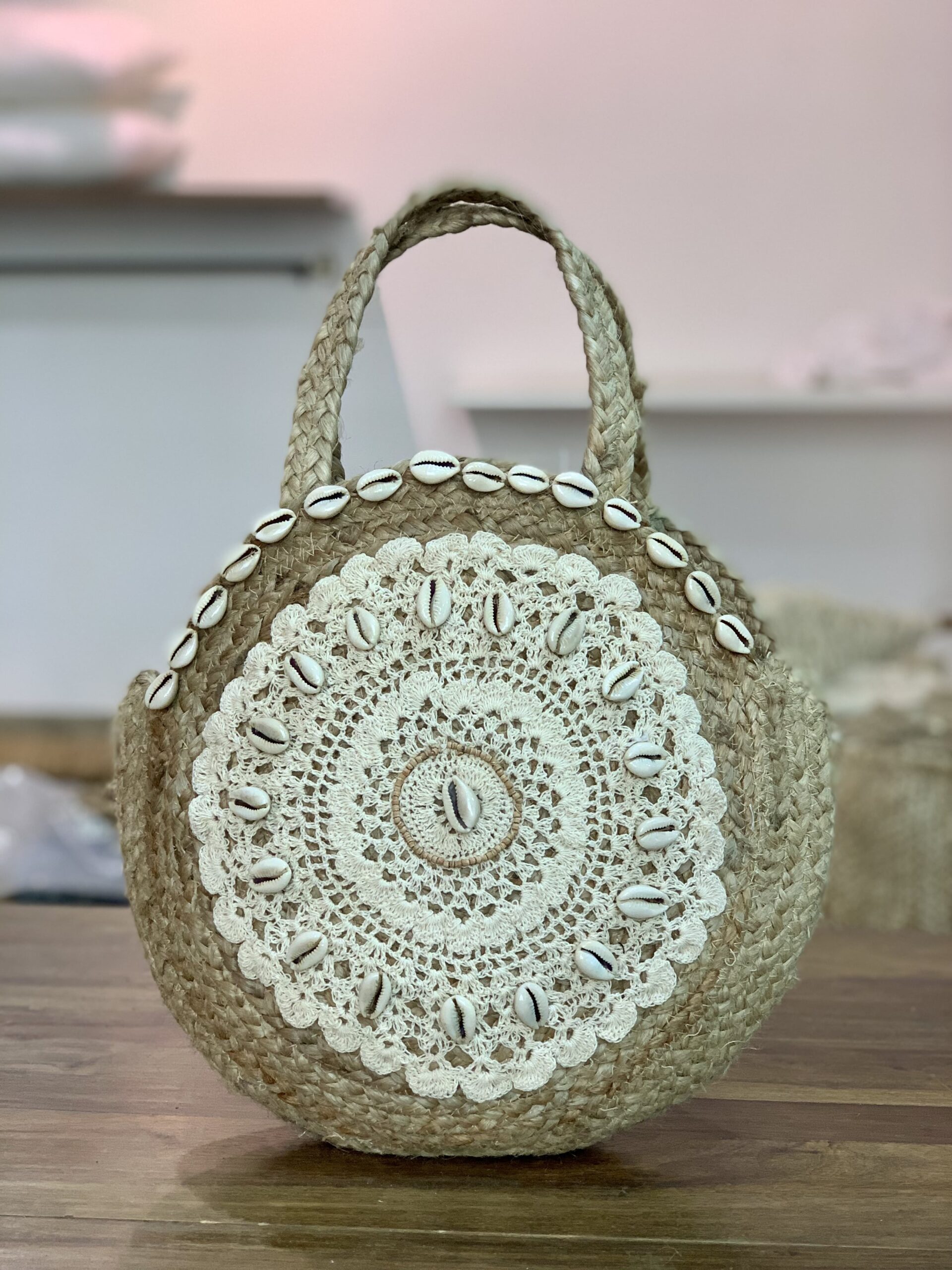 Round Jute Bag With Crochet Patch and Shells HOME